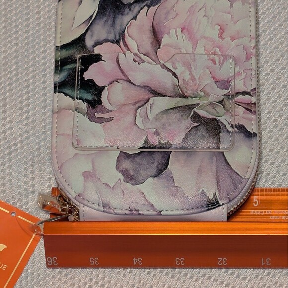 Monarque Pink Peonies Item #88007 Crossbody Wallet Purse NWT No Handle Strap - Picture 8 of 8